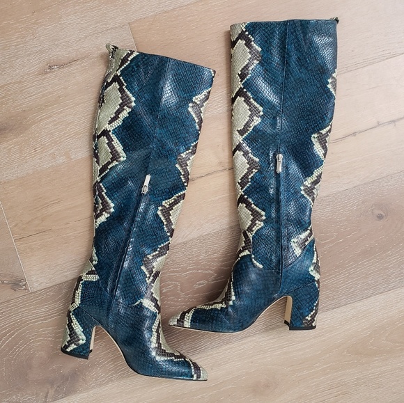 Snakeskin knee high boots - Picture 2 of 6